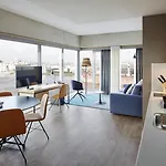 מלון By Marriott Houthavens 4*