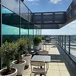 By Marriott Houthavens 4* אמסטרדם