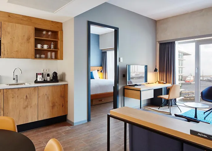 By Marriott Houthavens Amsterdam