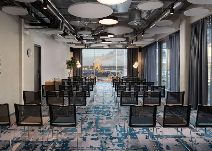 Hotel By Marriott Houthavens