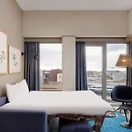 By Marriott Houthavens 4*