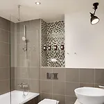 By Marriott Houthavens Hotel