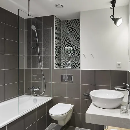 By Marriott Houthavens Hotel