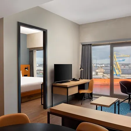 By Marriott Houthavens