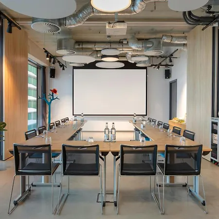 By Marriott Houthavens Amsterdam