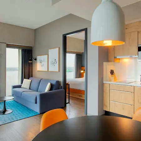 By Marriott Houthavens 4* Amsterdam