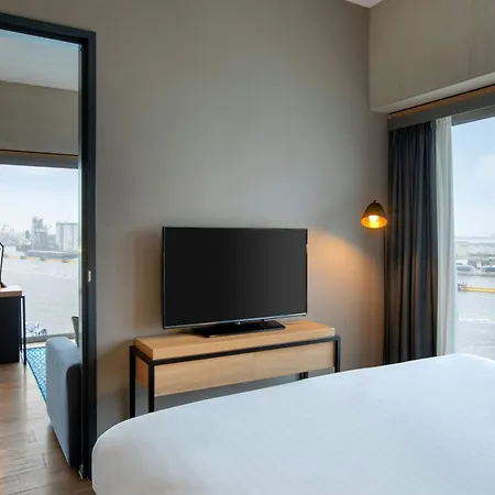 By Marriott Houthavens Hotel 4*