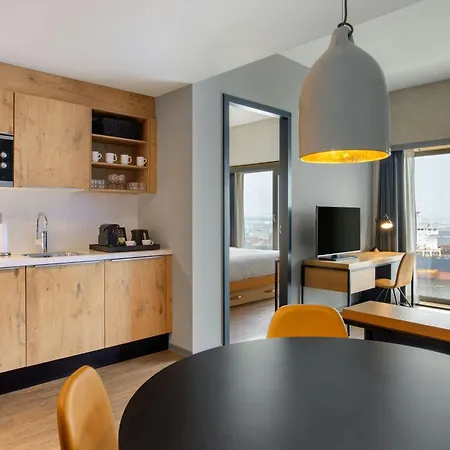By Marriott Houthavens Otel Amsterdam