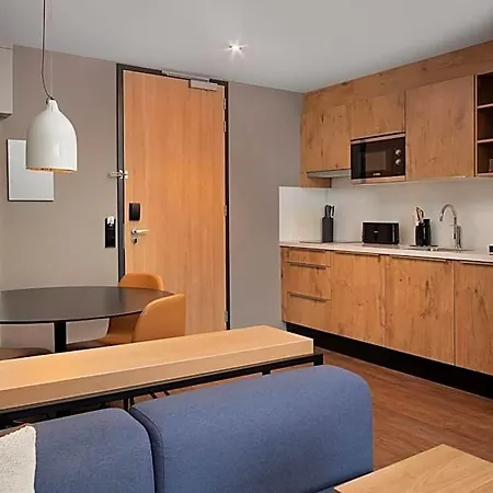 Hotel By Marriott Houthavens 4*