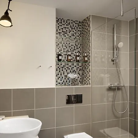 Hotel By Marriott Houthavens